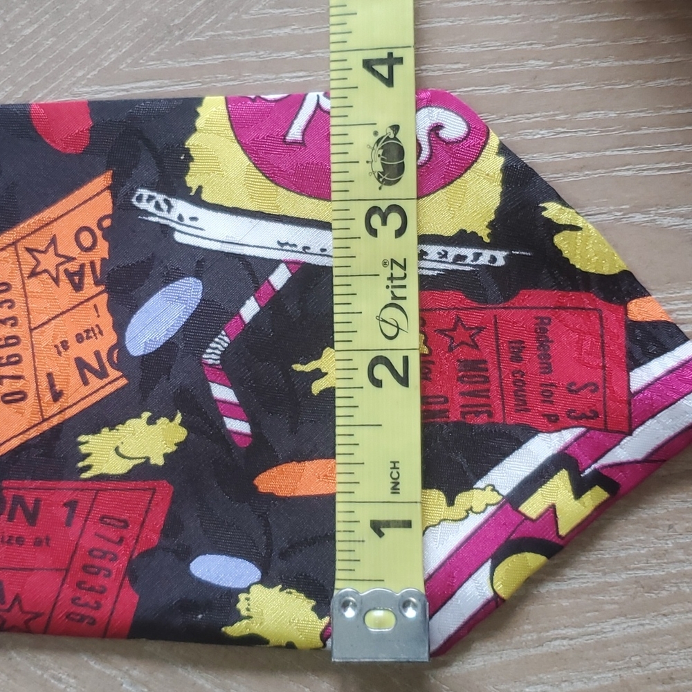 Flo Rence & K-inc necktie - Picture 4 of 4